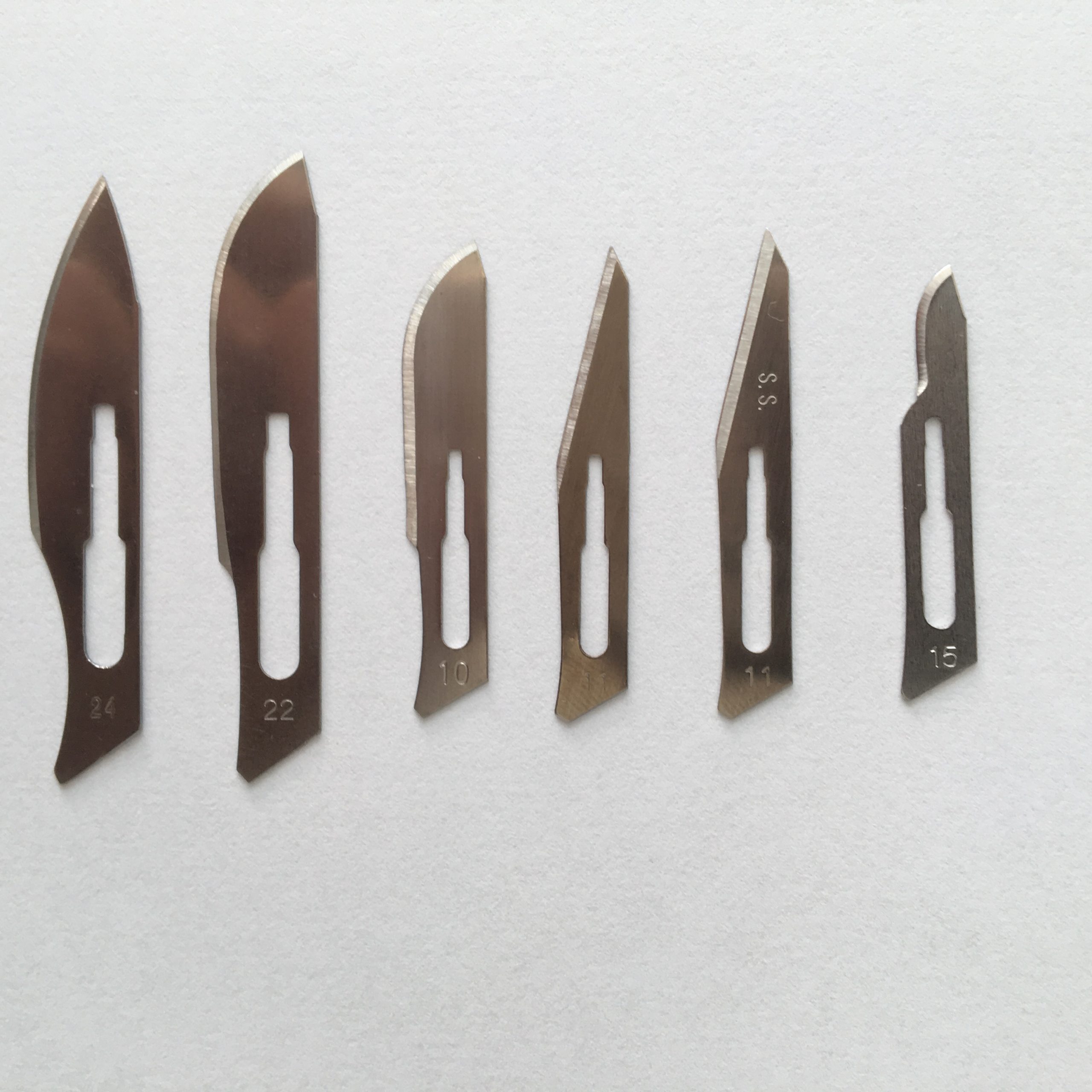 SURGICAL BLADE