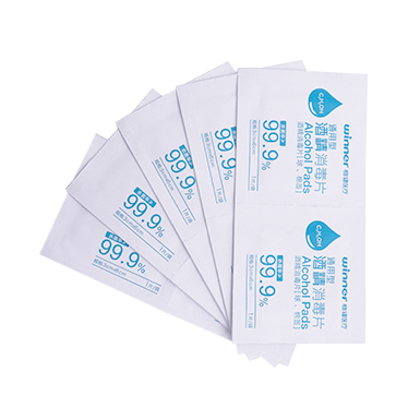 Alcohol Pad To Clean And Disinfect Alcohol Pad To Clean And Disinfect